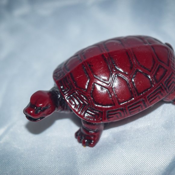 Hong TZE Mini longevity turtle - Picture 8 of 8